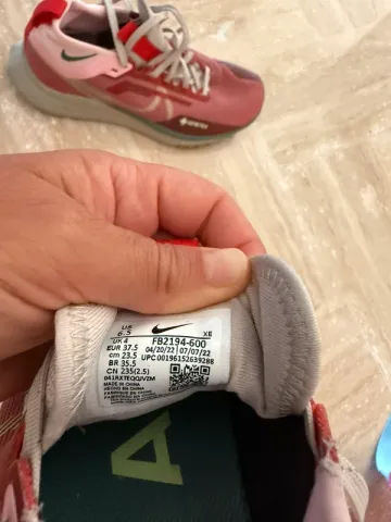 Używany Nike React Trail Gore-Tex bike — zdjęcie 3 z 3