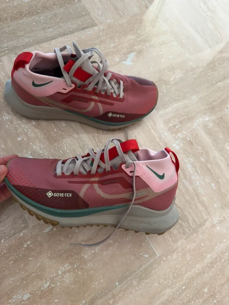 Używany Nike React Trail Gore-Tex bike — zdjęcie 1 z 3