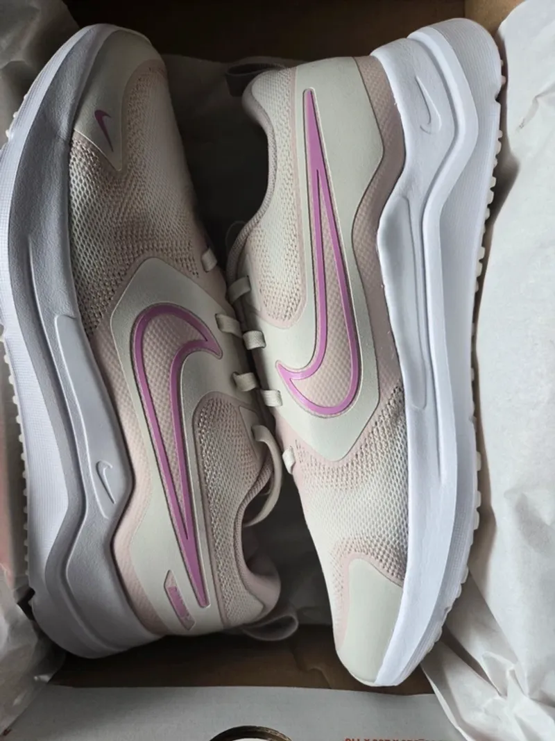 Rose Cosmic Runner Running Shoes usato