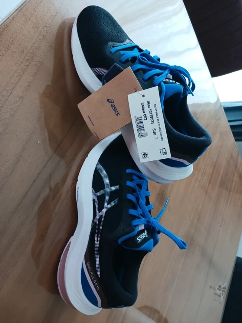 Used Asics Gel-Pulse 13 Running Shoes