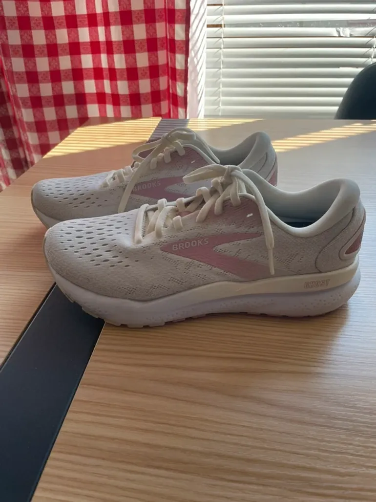Used Brooks Ghost 16 bike — image 3 of 10