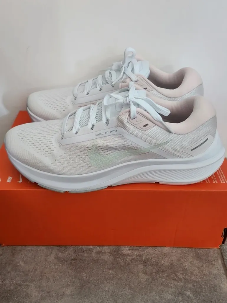 Used Nike Air Zoom Structure 24 bike — image 2 of 7