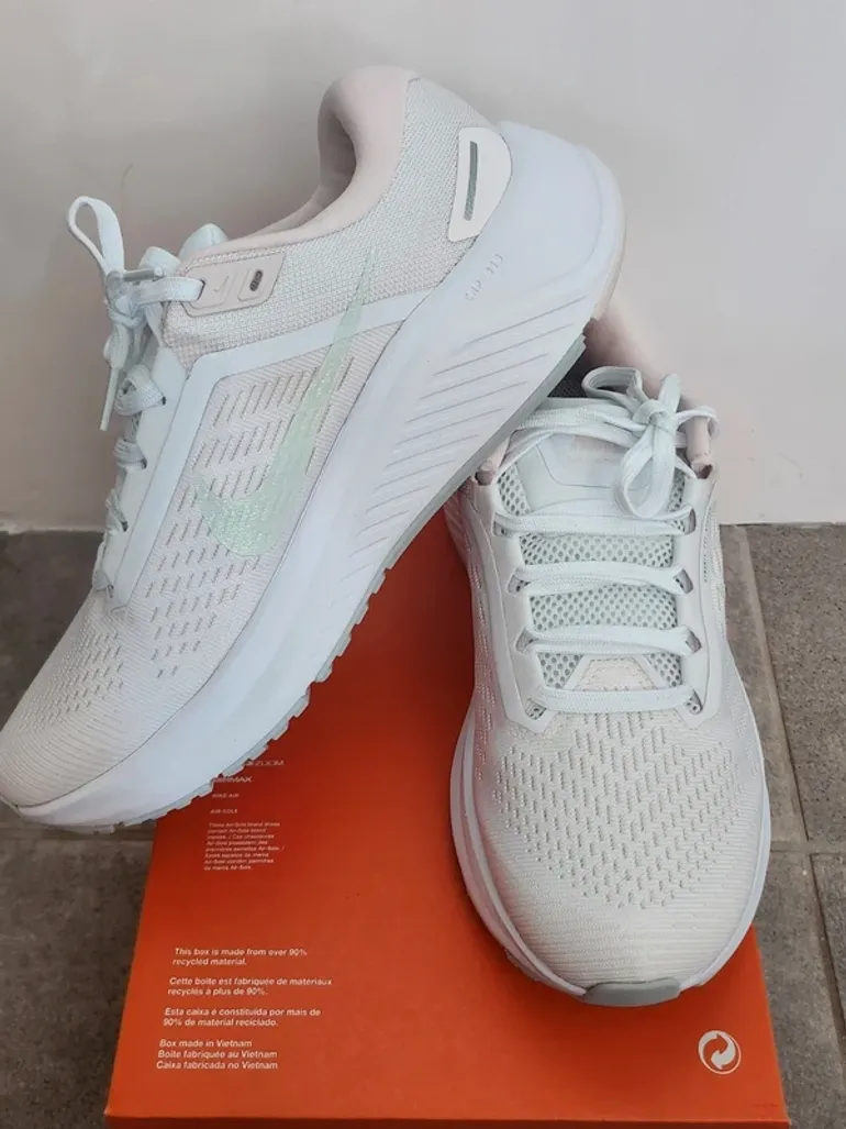 Used Nike Air Zoom Structure 24 bike — image 4 of 7