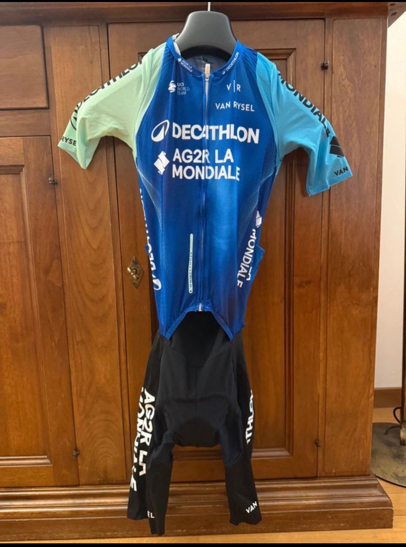 Używany Decathlon Body AGR2 La Mondiale Cycling Clothing