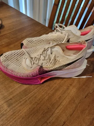 Tweedehands Nike Vaporfly 3 bike — afbeelding 1 van 7