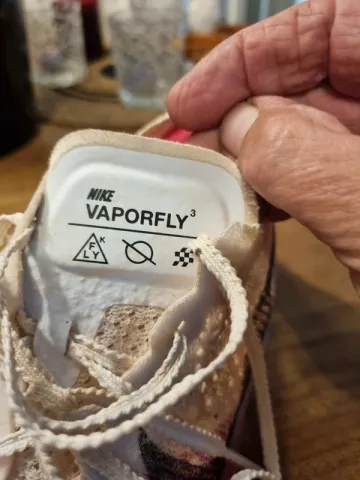 Tweedehands Nike Vaporfly 3 bike — afbeelding 2 van 7