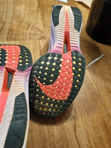 Tweedehands Nike Vaporfly 3 bike — afbeelding 6 van 7