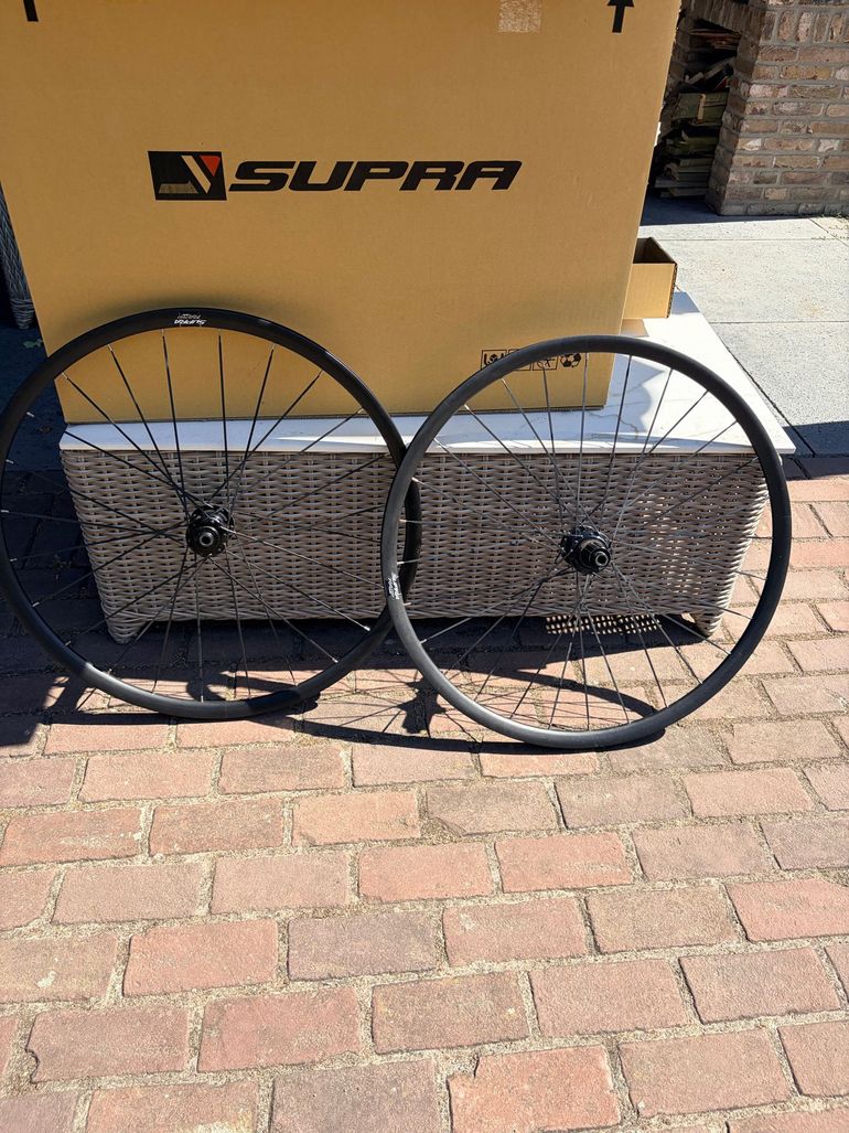 Used supra RA Pro Disc Wheelset 2021 bike — image 1 of 4