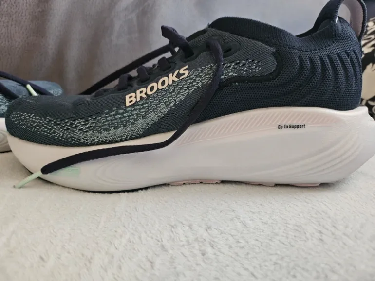 Used Brooks GTS 24 Adrenaline bike — image 7 of 10