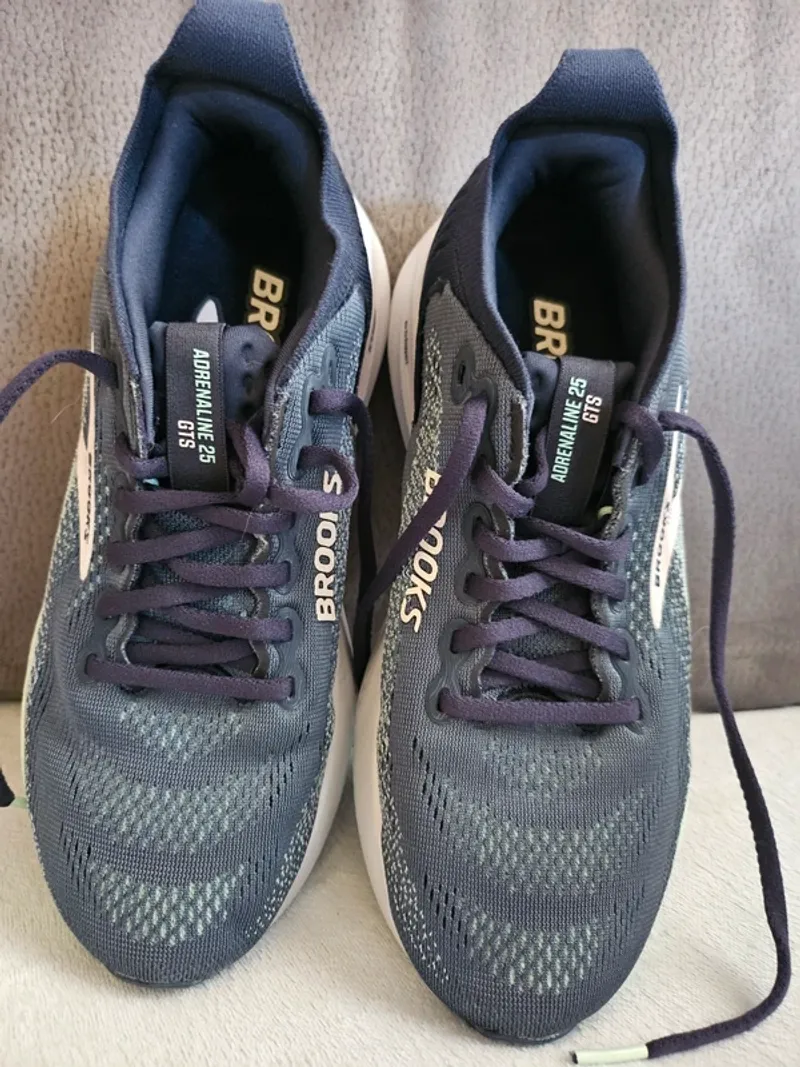 Tweedehands Brooks GTS 24 Adrenaline Running Shoes