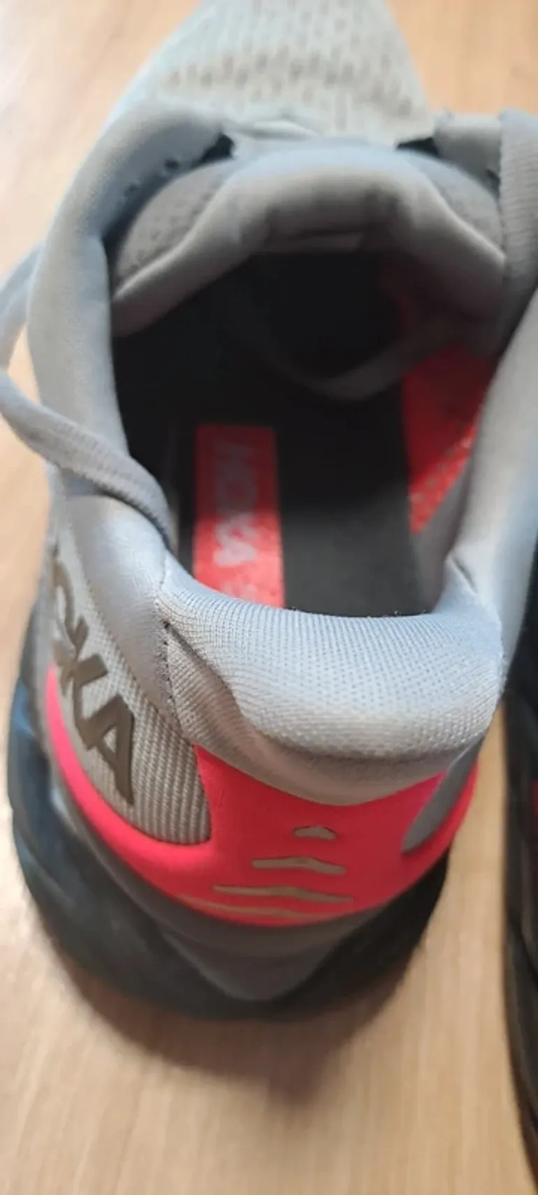 Used Hoka Clifton 8 bike — image 6 of 13