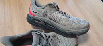 Used Hoka Clifton 8 bike — image 4 of 13