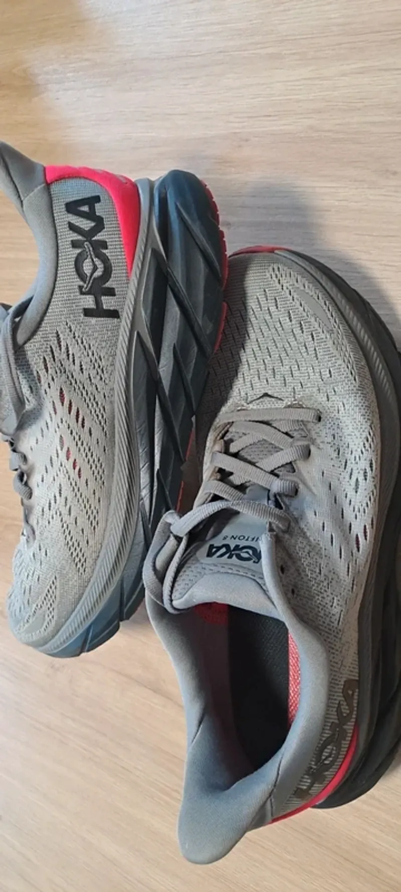 Hoka Clifton 8 Running Shoes usato