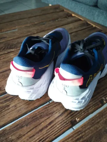 Used Hoka Speedgoat 7 2026 bike — image 3 of 5