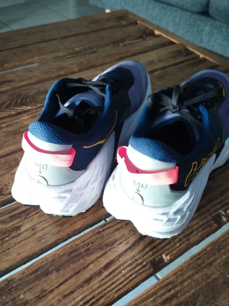 Used Hoka Speedgoat 7 2026 bike — image 3 of 5