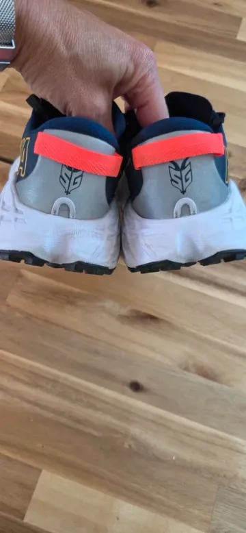Used Hoka Speedgoat 7 bike — image 4 of 7