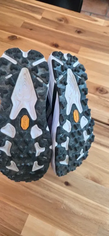 Used Hoka Speedgoat 7 bike — image 5 of 7