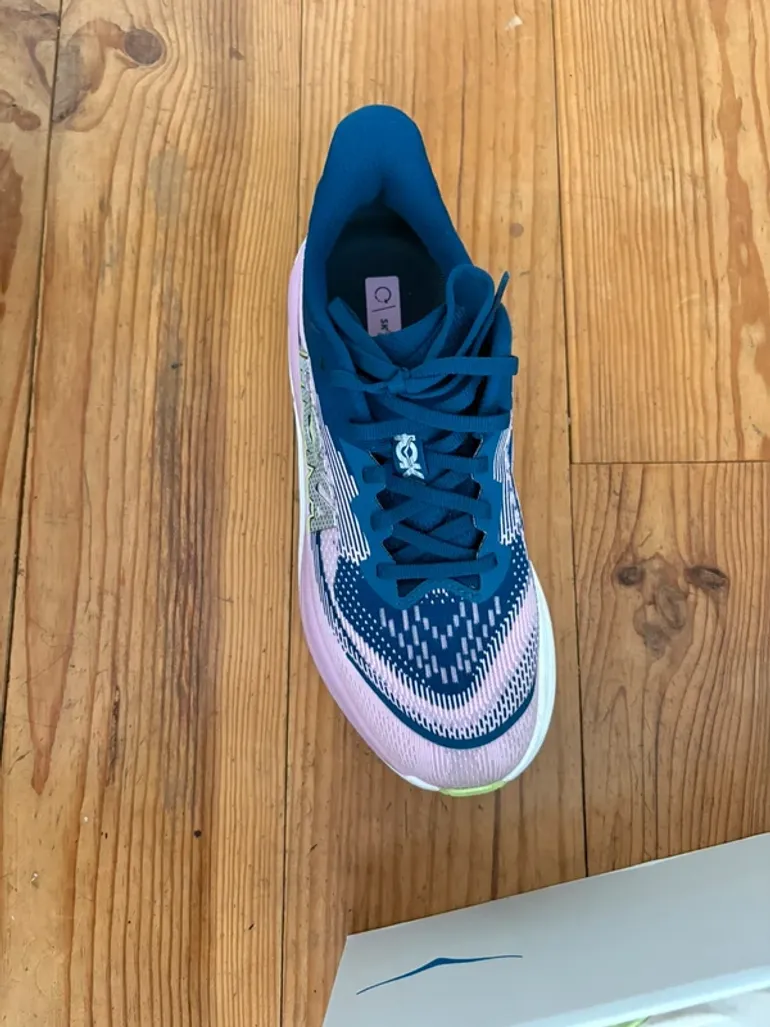 Used Hoka Skyflow bike — image 4 of 6