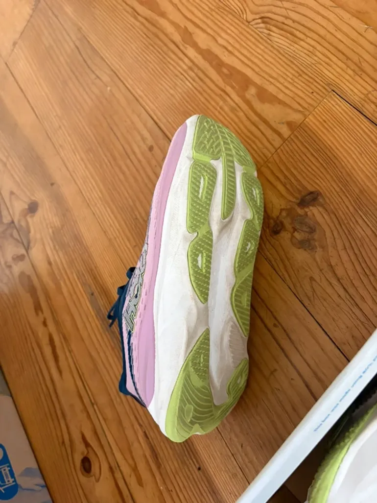 Used Hoka Skyflow bike — image 5 of 6