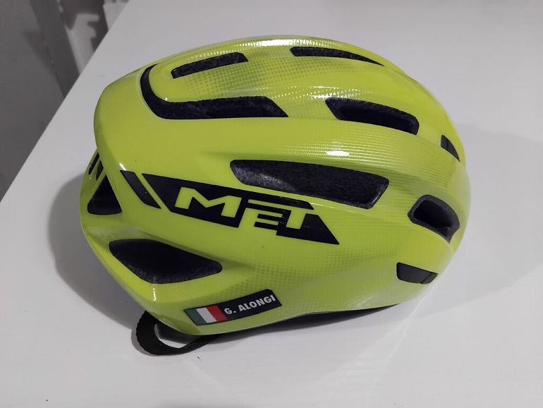 Used MET Helmet bike — image 6 of 9