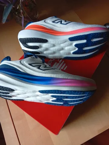 Used New Balance 1080 v15 bike — image 3 of 6