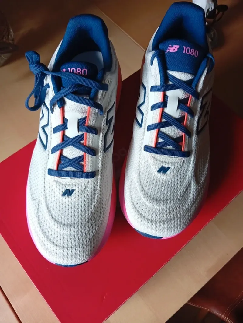 Used New Balance 1080 v15 Running Shoes