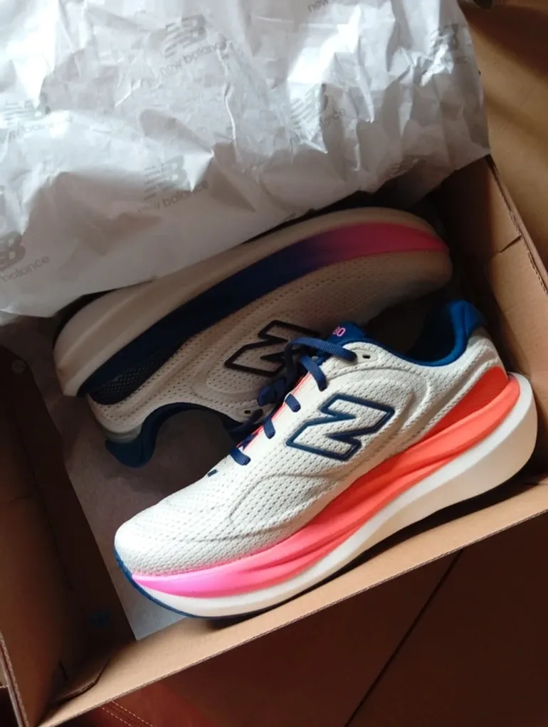 Used New Balance 1080 v15 bike — image 2 of 6