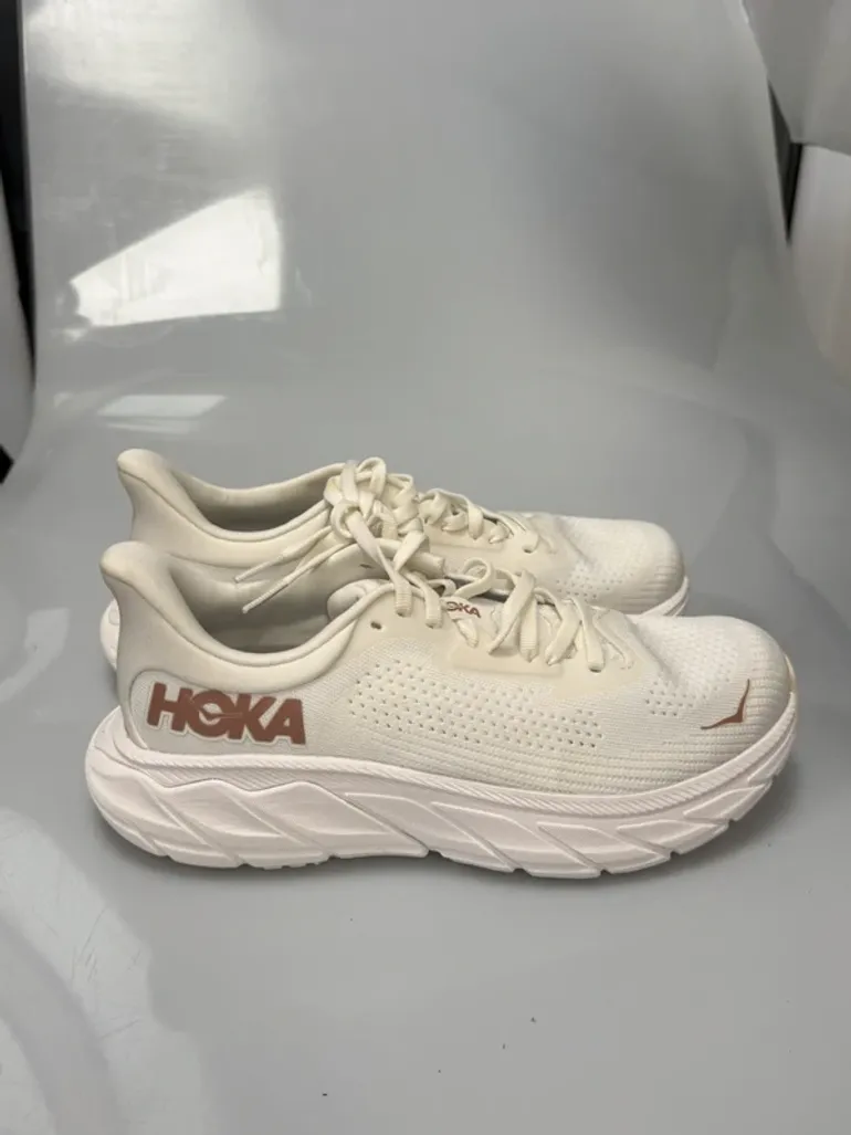 Used Hoka Arahi 7 bike — image 1 of 3