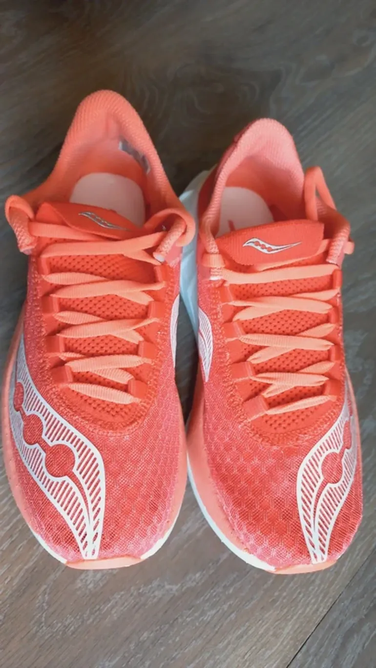 Used Saucony Endorphin Speed 4 bike — image 2 of 12