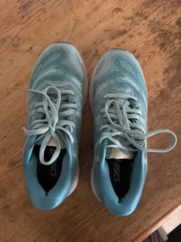 Used Asics Gel Nimbus 23 bike — image 4 of 6