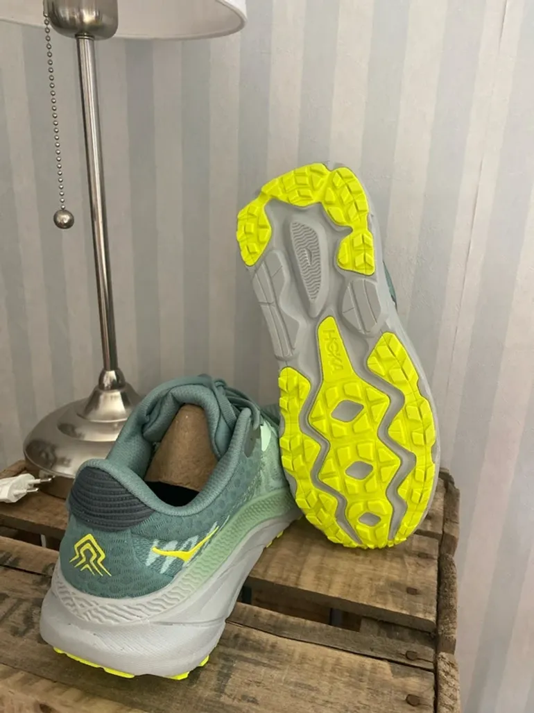 Tweedehands Hoka Challenger ATR 7 bike — afbeelding 3 van 5