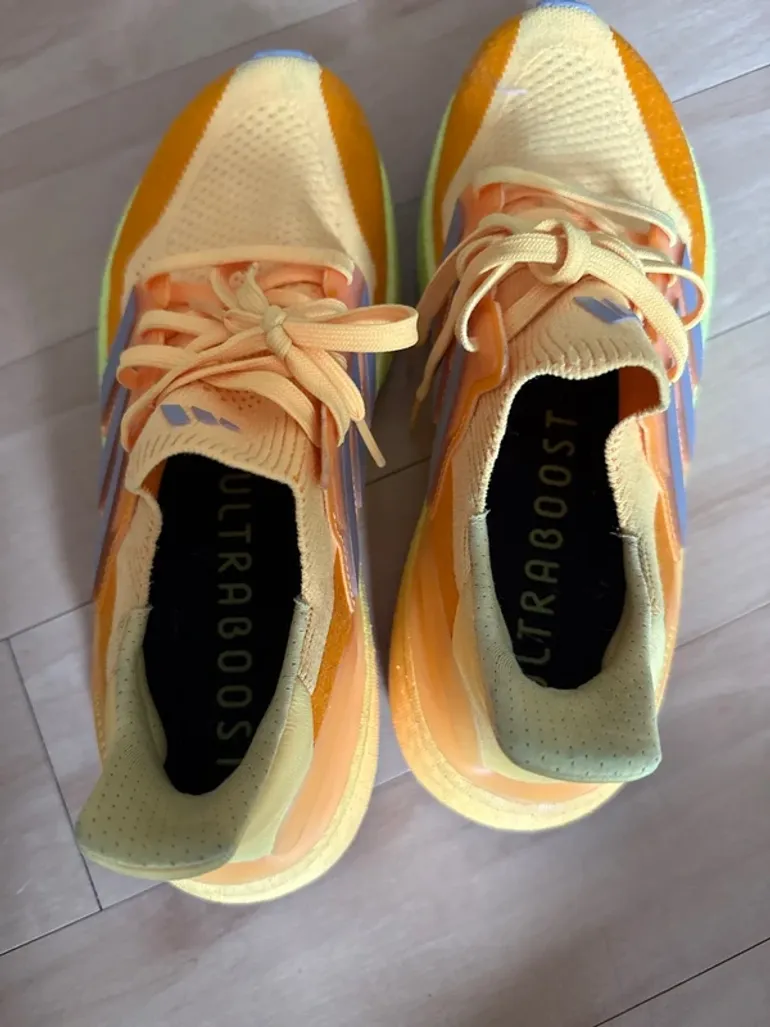 Used Adidas Ultraboost bike — image 3 of 4