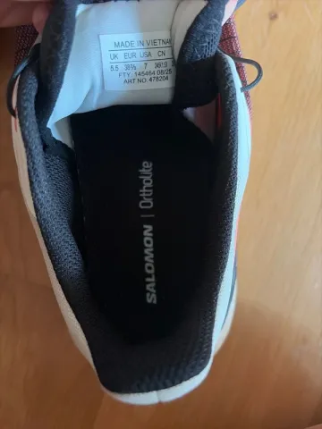 Used Salomon Sport Shoes Women bike — image 6 of 6