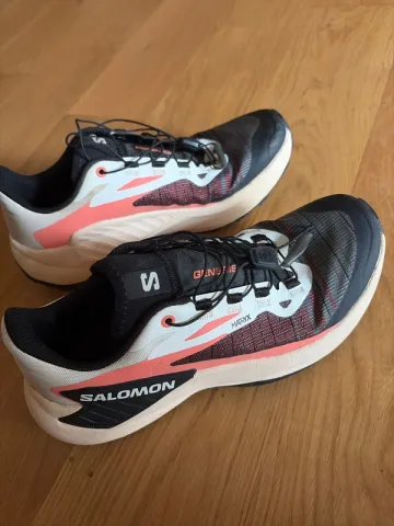 Used Salomon Sport Shoes Women bike — image 2 of 6