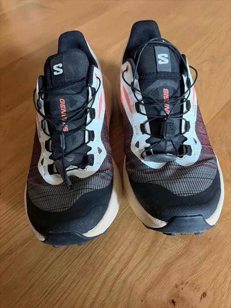 Used Salomon Sport Shoes Women bike — image 3 of 6