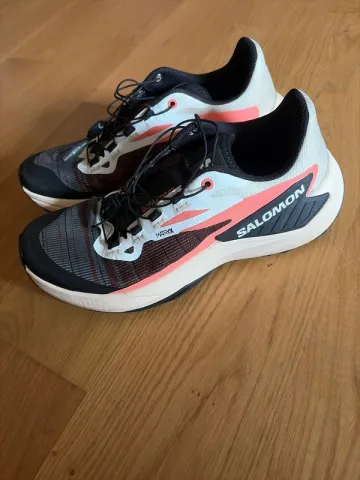 Used Salomon Sport Shoes Women bike — image 1 of 6