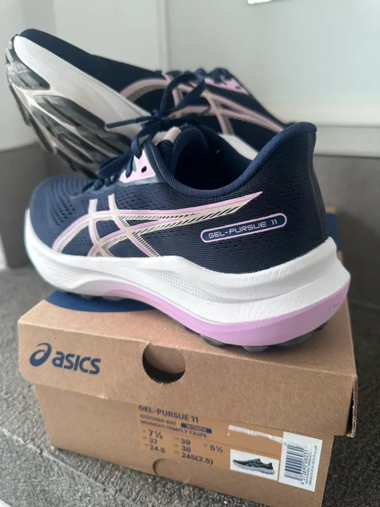 Used Asics Gel Pursue 11 bike — image 4 of 4