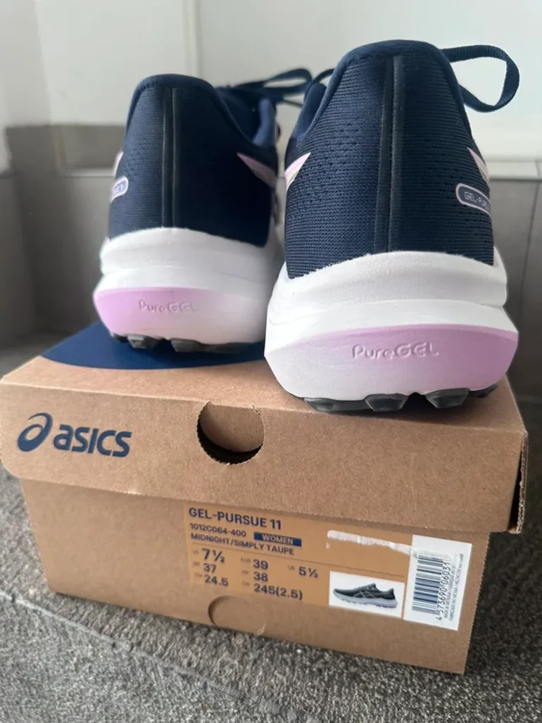 Used Asics Gel Pursue 11 bike — image 3 of 4