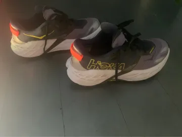 Tweedehands Hoka Trail bike — afbeelding 1 van 5