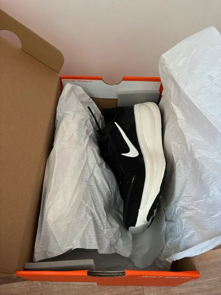 Käytetty Nike Vomero 18 bike — kuva 6 / 7