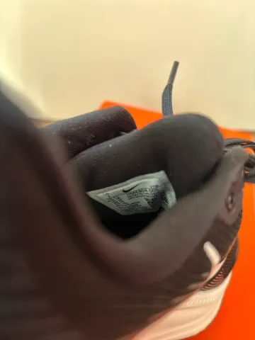Käytetty Nike Vomero 18 bike — kuva 5 / 7