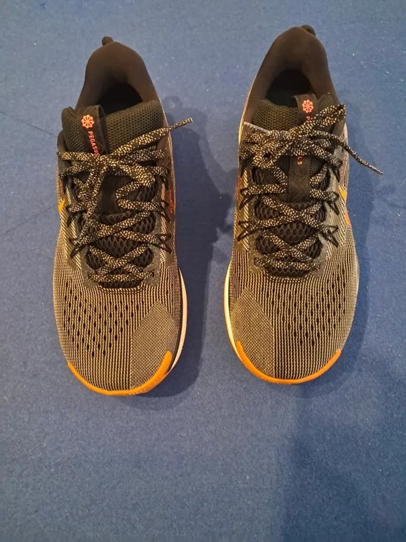 Gebrauchtes Pegasus Trail 5 Running Shoes