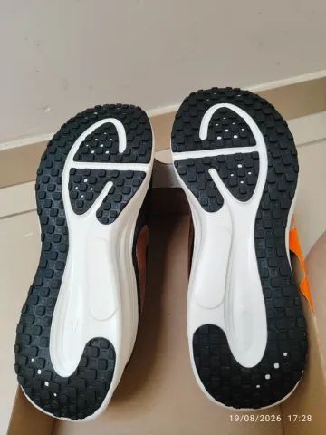 Used Nike Revolution 8 bike — image 5 of 7