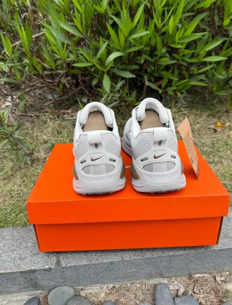 Used Nike Vomero 18 bike — image 4 of 8
