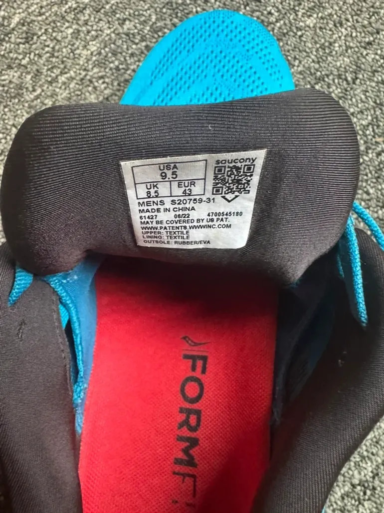 Used Saucony Running Shoes bike — image 4 of 4