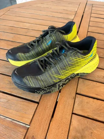 Hoka One One Running Shoes bike d'occasion — image 1 sur 5