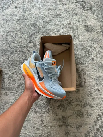 Brugt Nike Vomero 18 bike — billede 1 af 11