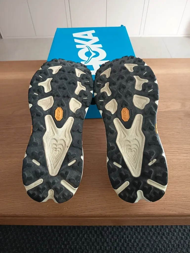 Used Hoka Speedgoat 7 bike — image 4 of 5