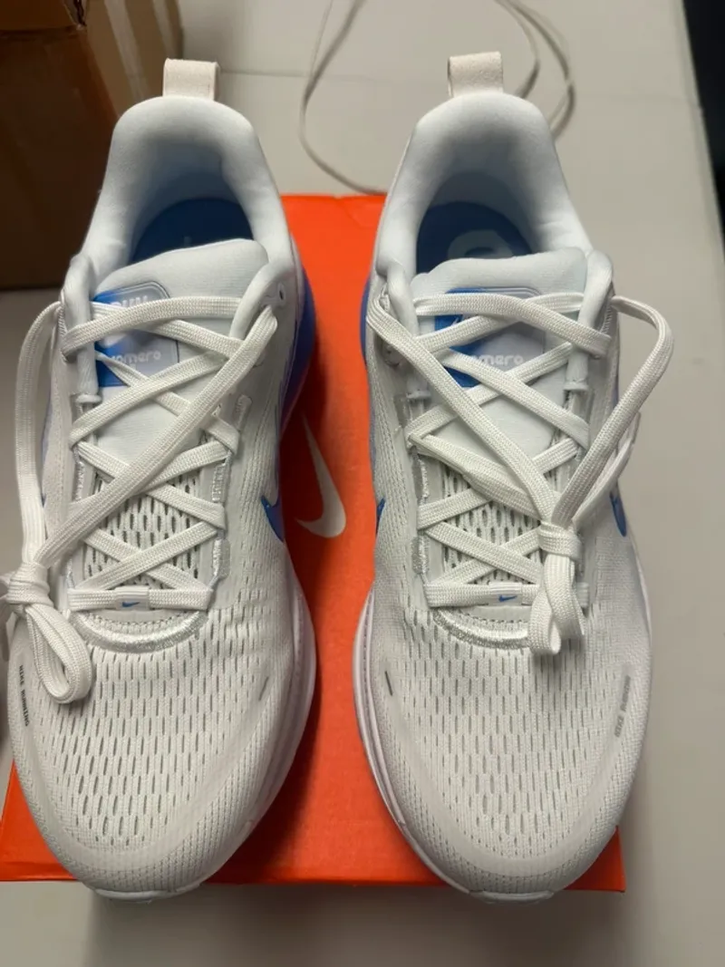 Used Nike Vomero 18 Running Shoes