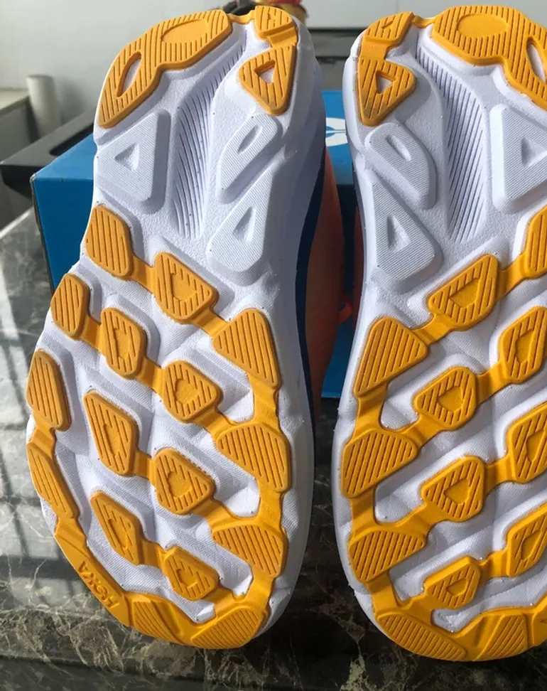 Used Hoka Clifton 9 bike — image 5 of 5
